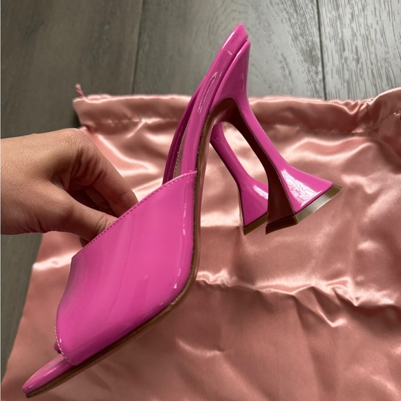 Amina Muaddi - Picture 4 of 6